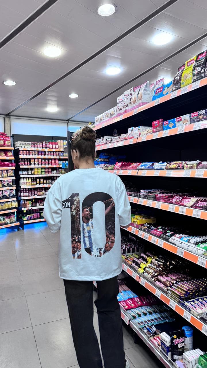 messi-tee model